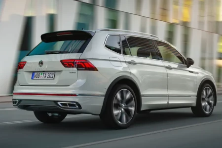 Náhled Volkswagen Tiguan Allspace 1.5 TSI 150hp ACT Highline Business R Zadní pohled