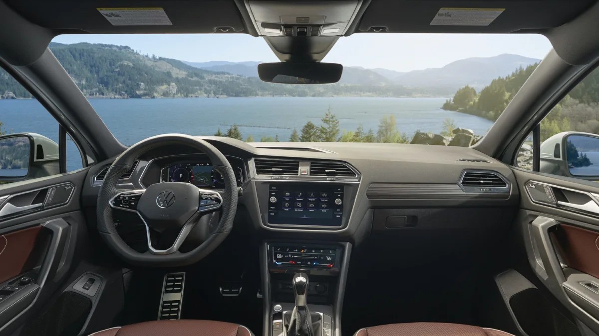 Volkswagen Tiguan 2.0 TDI 150hp R-Line Interiér