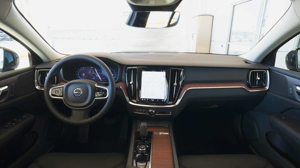 Volvo S60 T6 Recharge AWD Inscription Interiér