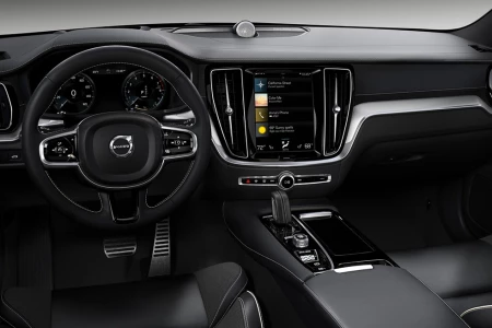 Náhled Volvo V60 B3 Momentum Advantage Interiér