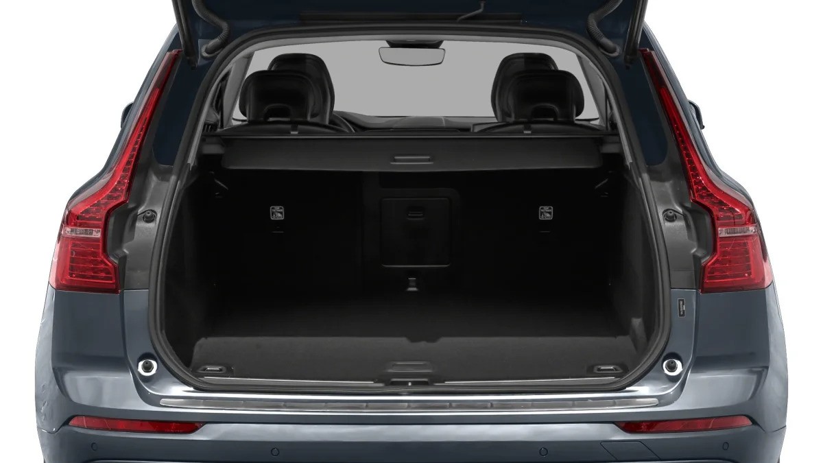 Volvo XC60 B4 R-Design Interiér